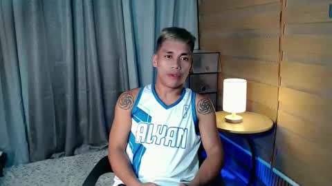 naughtyfuck_boy online show from January 31, 7:11 pm