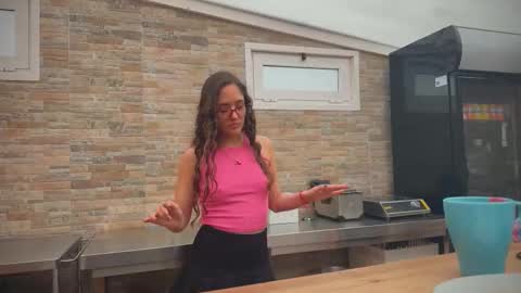 ANDREA STEPH  MIKE online show from September 16, 8:39 am