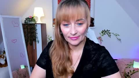 Snapshot of naughtymilane chatting on September 25, 9:33 pm Milana - on air every day except Wednesday from 9 pm to 4 am European time online show from September 25, 9:33 pm