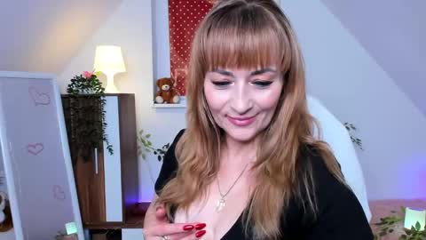 Snapshot of naughtymilane chatting on October 20, 9:09 pm Milana - on air every day except Wednesday from 9 pm to 4 am European time online show from October 20, 9:09 pm