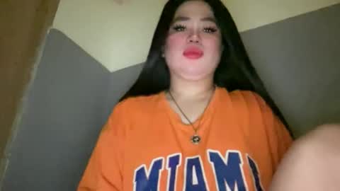 Rose Wilson online show from December 1, 1:42 pm