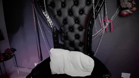 Navier  online show from February 4, 10:13 pm