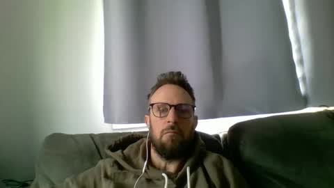 nawtydom1977 online show from March 19, 4:34 pm