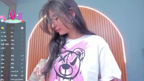 Naye  online show from December 23, 3:56 am