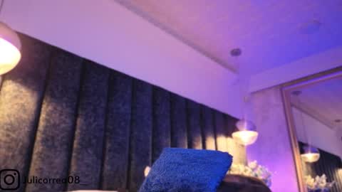 Juli  online show from January 16, 12:03 pm