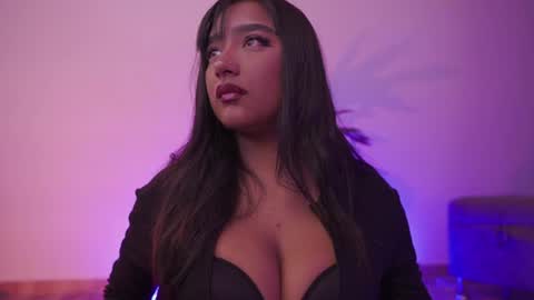 Nefertari online show from July 10, 1:16 pm