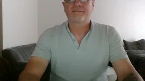 neckdown12 online show from December 19, 6:58 pm