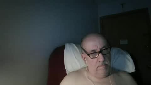 Tom online show from April 19, 1:17 am