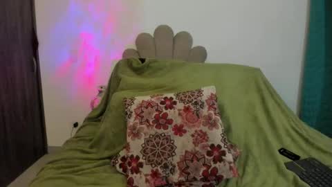 Nei turn green online show from April 13, 10:30 am