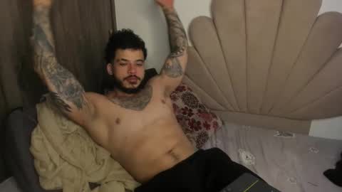 Nei turn green online show from October 18, 7:40 pm