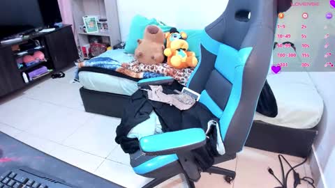 Geek Nicole    im Neeko UwU online show from September 9, 11:05 pm