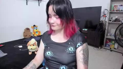 Geek Nicole    im Neeko UwU online show from December 22, 11:06 am