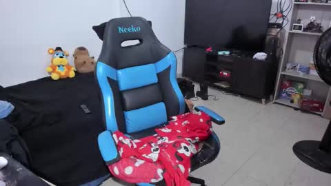 Geek Nicole    im Neeko UwU online show from January 13, 9:11 pm