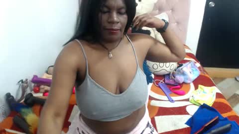 negrabig 38 online show from October 3, 5:27 am