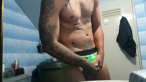 negrinho04 online show from November 28, 7:48 am