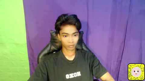 neil_asian69 online show from January 8, 4:24 pm
