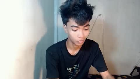 neil_asian69 online show from December 23, 1:34 am