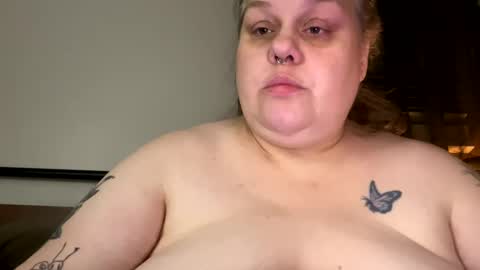 Nellie Atlas online show from November 22, 3:38 am