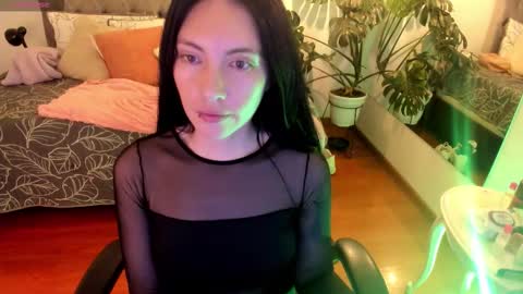 Sarah  online show from December 15, 3:57 am