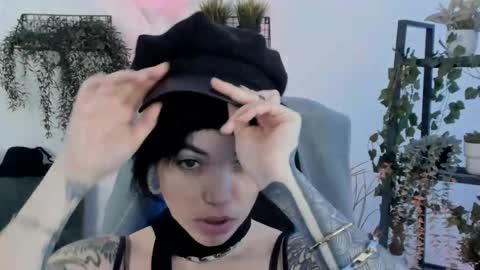 Neo Geisha online show from May 4, 12:01 pm