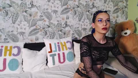 Neon Nymph online show from April 12, 8:57 pm