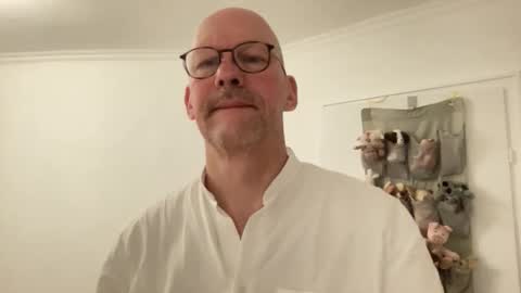 neptunofatlantis online show from April 1, 4:13 am