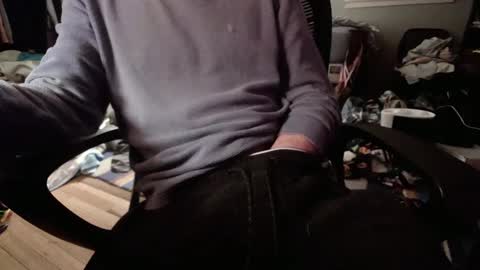 nerdyboi22 online show from February 26, 5:57 am