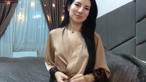 Nessy online show from December 2, 7:45 pm