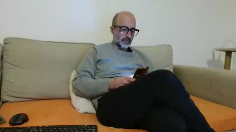 simi online show from January 5, 5:27 pm