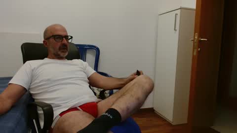 simi online show from October 7, 6:15 pm