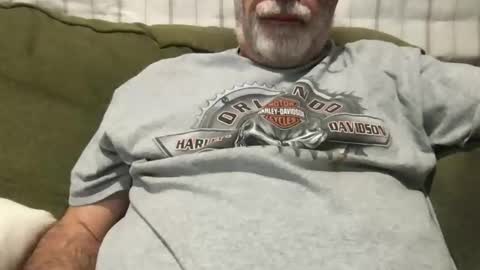 newtman68 online show from April 14, 12:58 am