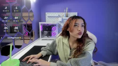 Snapshot of nezuko_16 chatting on October 10, 5:13 am nezuko 16 online show from October 10, 5:13 am