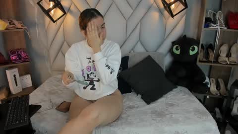 Milena online show from March 11, 1:34 pm