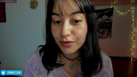 Nia online show from February 6, 8:55 pm