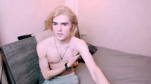 Nick PVT is open FanslyTwitter - Nic kycb online show from November 27, 7:32 pm