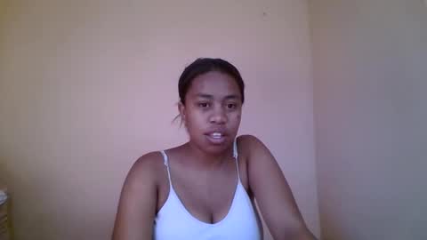 nicelly01 online show from May 7, 8:54 am