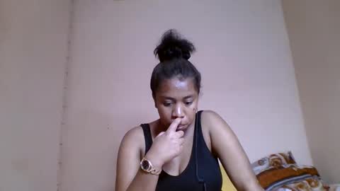 nicelly01 online show from May 15, 6:37 pm