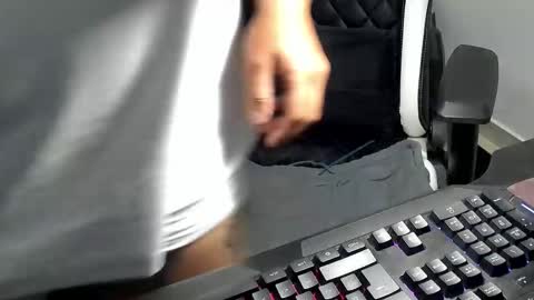 Camila And Steeven online show from November 8, 1:08 am