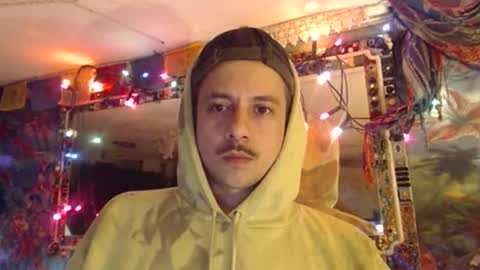 nickandmaryane online show from May 17, 2:10 am