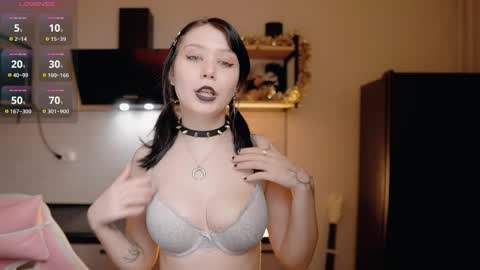 nickari_x online show from April 2, 5:26 am