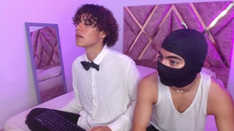 Snapshot of nickolas_moon chatting on February 6, 1:10 pm Nickolas Muoz online show from February 6, 1:10 pm