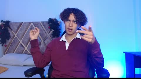 Snapshot of nickolas_moon chatting on January 5, 9:47 pm Nickolas Muoz online show from January 5, 9:47 pm