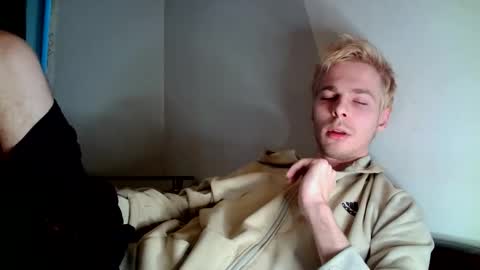 Nick online show from November 8, 6:16 am