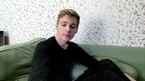 Nick online show from December 12, 6:42 pm