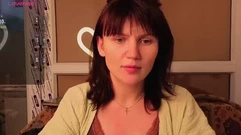 Nicky Weekends online show from July 6, 4:31 pm