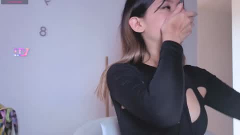 Nicky online show from November 2, 8:09 pm