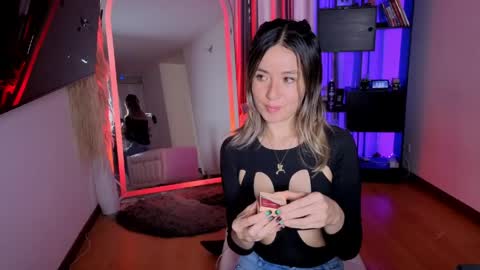 Nicky online show from March 31, 8:31 pm