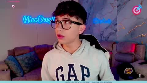 nico online show from February 25, 10:46 pm