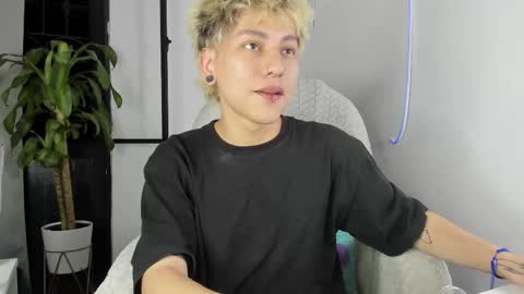 Nico  online show from September 28, 7:17 am