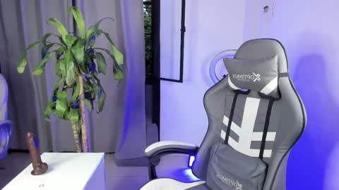 Nico  online show from February 28, 10:47 pm